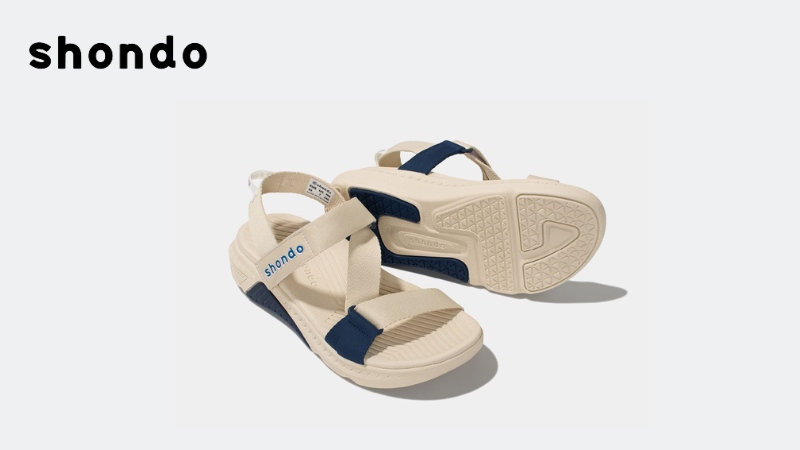 Sandal màu be phù hợp với nhiều phong cách và trang phục khác nhau