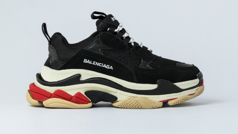 Balenciaga Triple S mang đi thiết kế độc đáo, phá cách