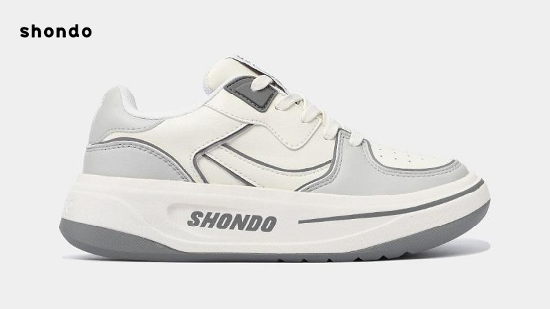 Sneaker Shondo có đệm êm tốt phù hợp với người có dáng chân cong