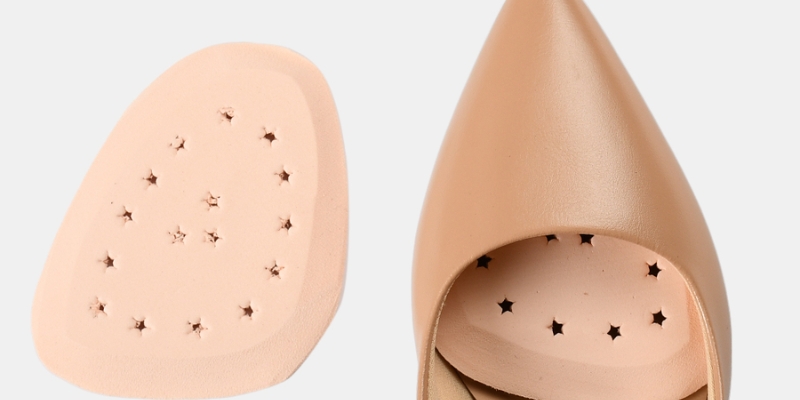 How to relieve pain when wearing shoes with little toe pain with shoe insoles