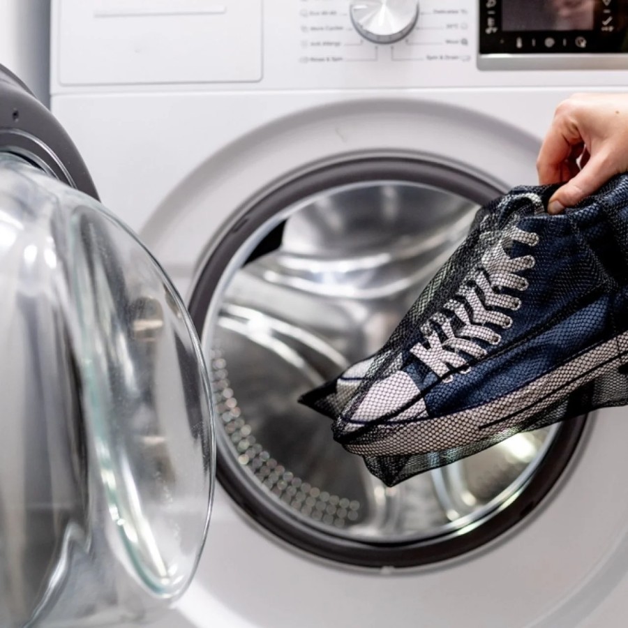 Read the steps carefully before washing shoes by machine.