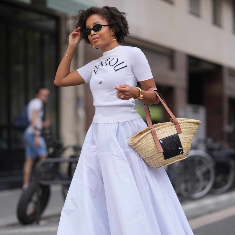 T-shirt, midi skirt.