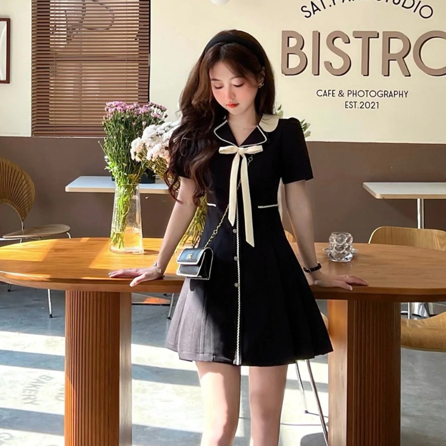 Matching outfits for coffee with your lover