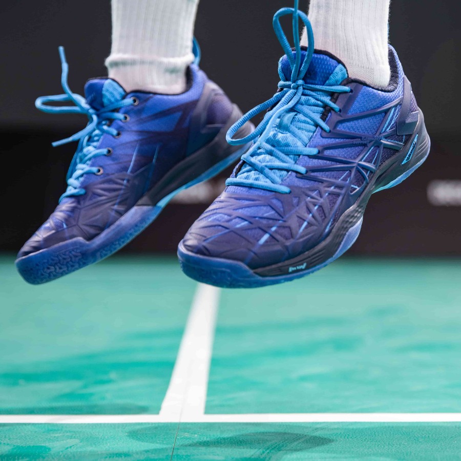 Badminton shoe sole with super impressive grip