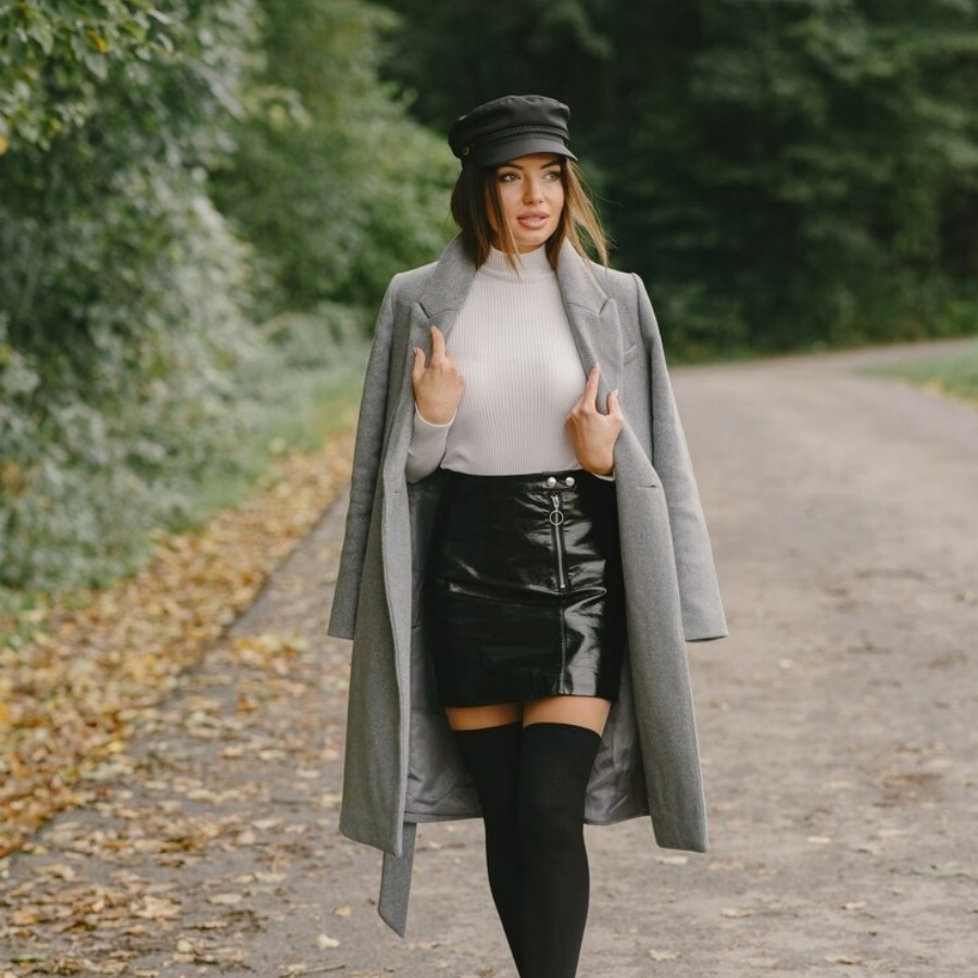 Choose shoes that match the length of your skirt.