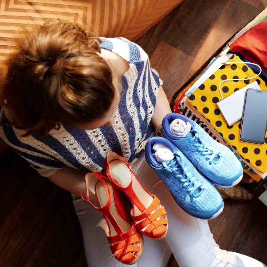 Rotate using multiple pairs of shoes