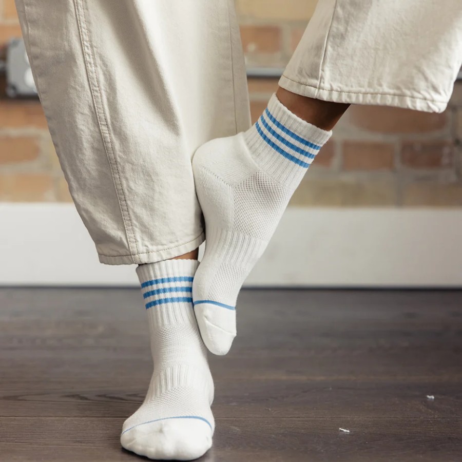 Do not roll or fold the socks