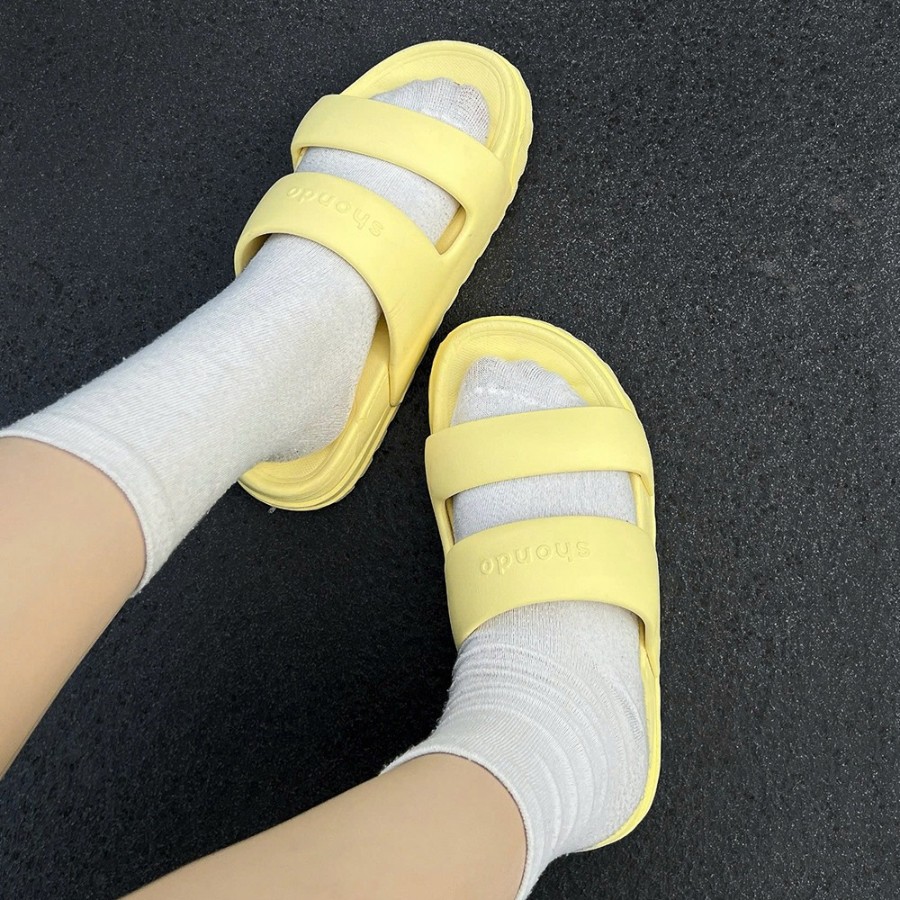 The material of the slippers you choose