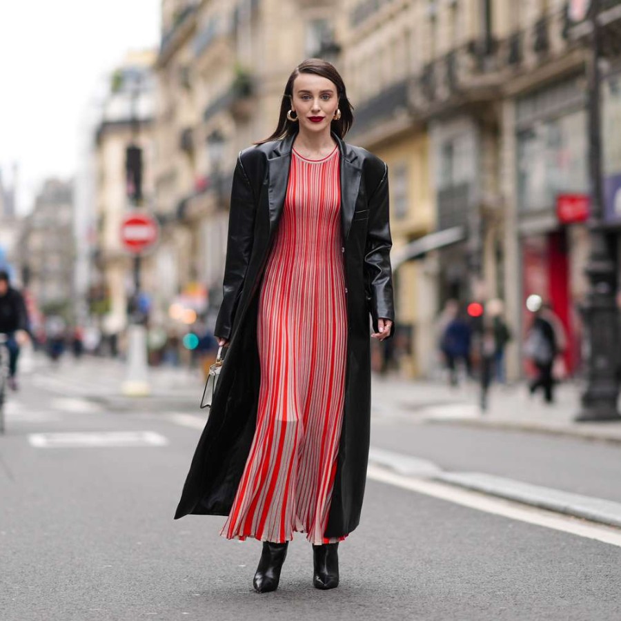 Wear red dress with black shoes