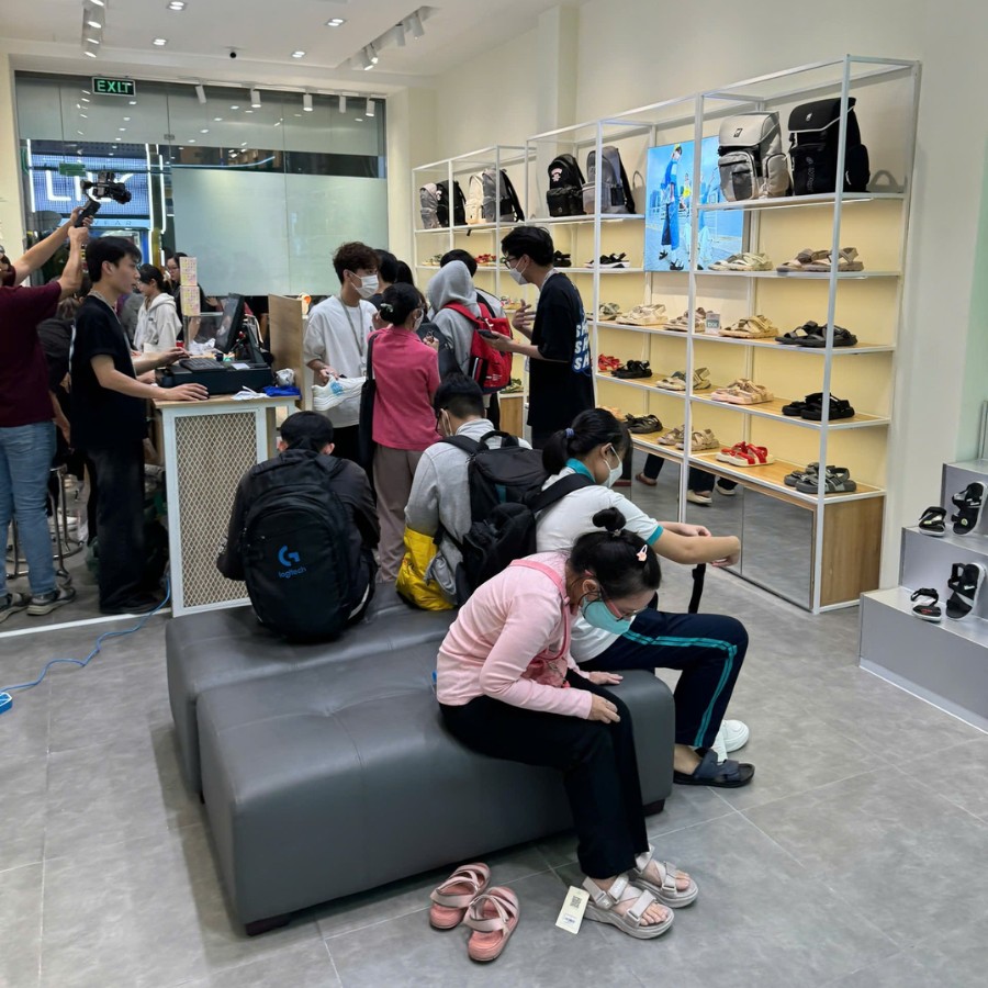 Come to the nearest store to experience and shop.