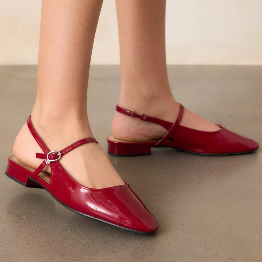 Wear a pinafore dress with doll shoes