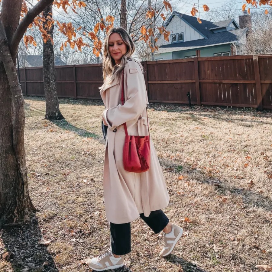 mix winter clothes with sneakers