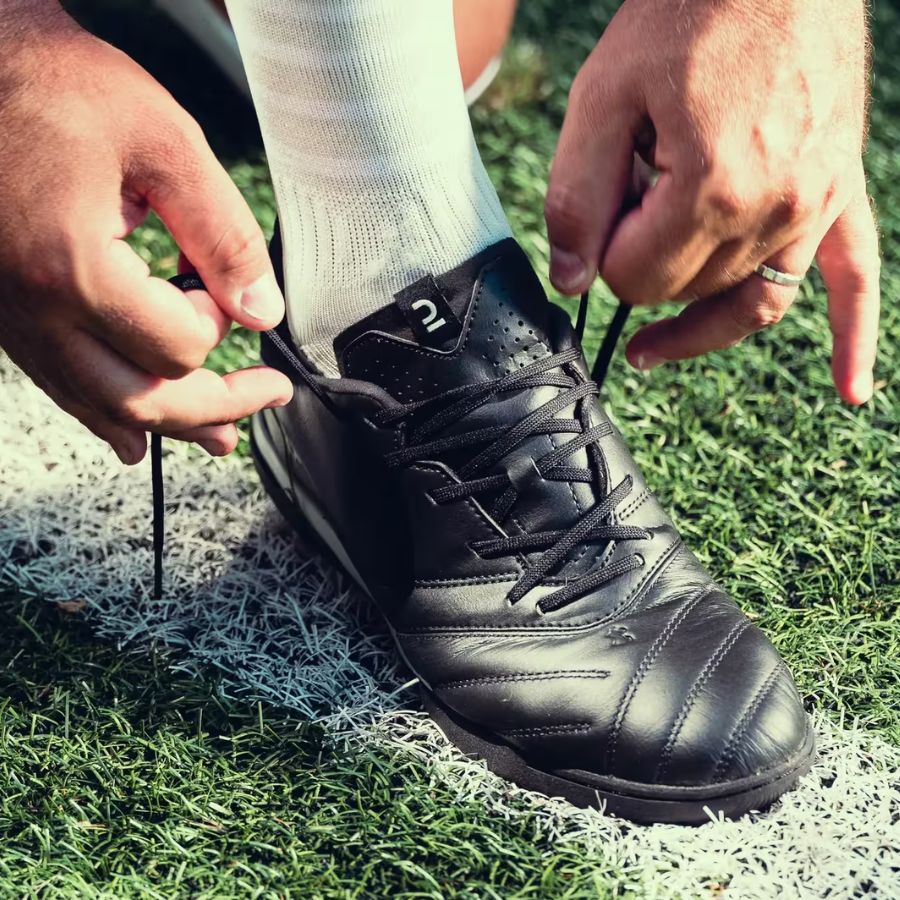 How to tie soccer shoe laces Ladder Lacing