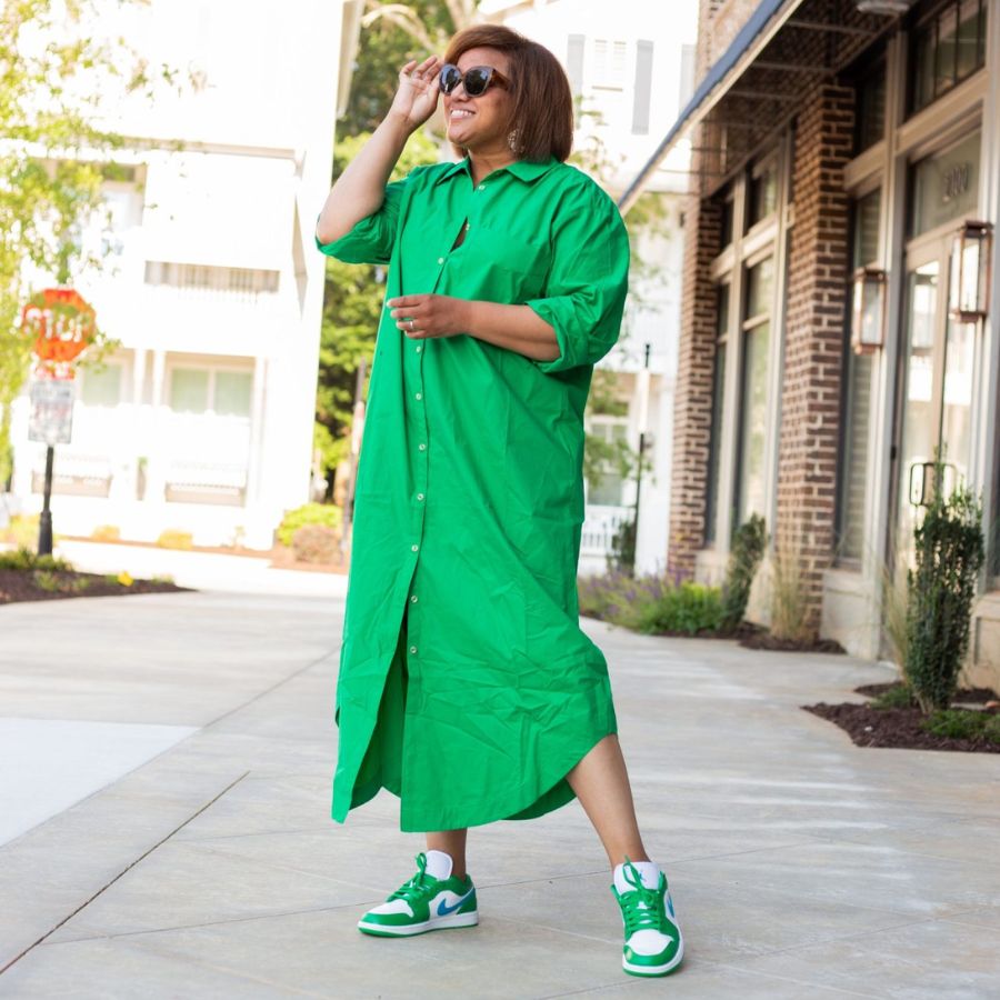 Wearing skirts and sneakers is a trendy style.