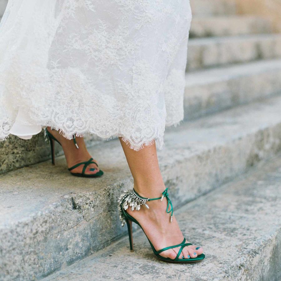 What shoes go with women's shorts? High heels