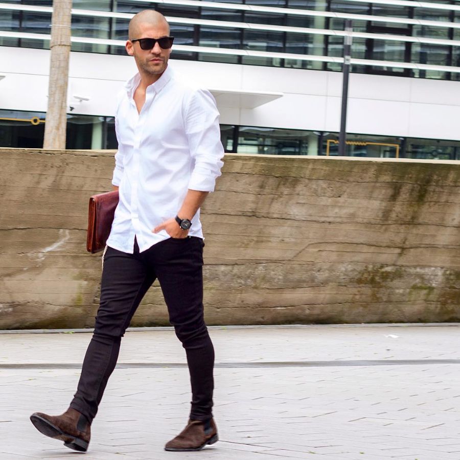 Matching men's boots with shirts